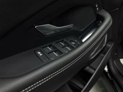 JAGUAR E-Pace 2.0 R-Dynamic SE AWD Werksgarantie