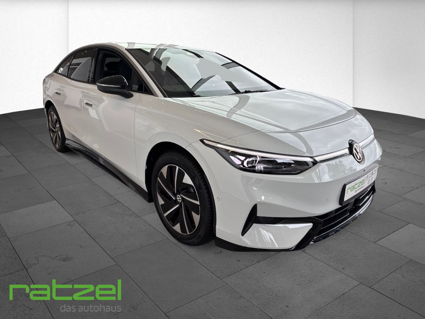 Fahrzeugabbildung Volkswagen ID.7 PRO 77kWh NAVI+AHK+LED+SHZ+Massage+Kamera