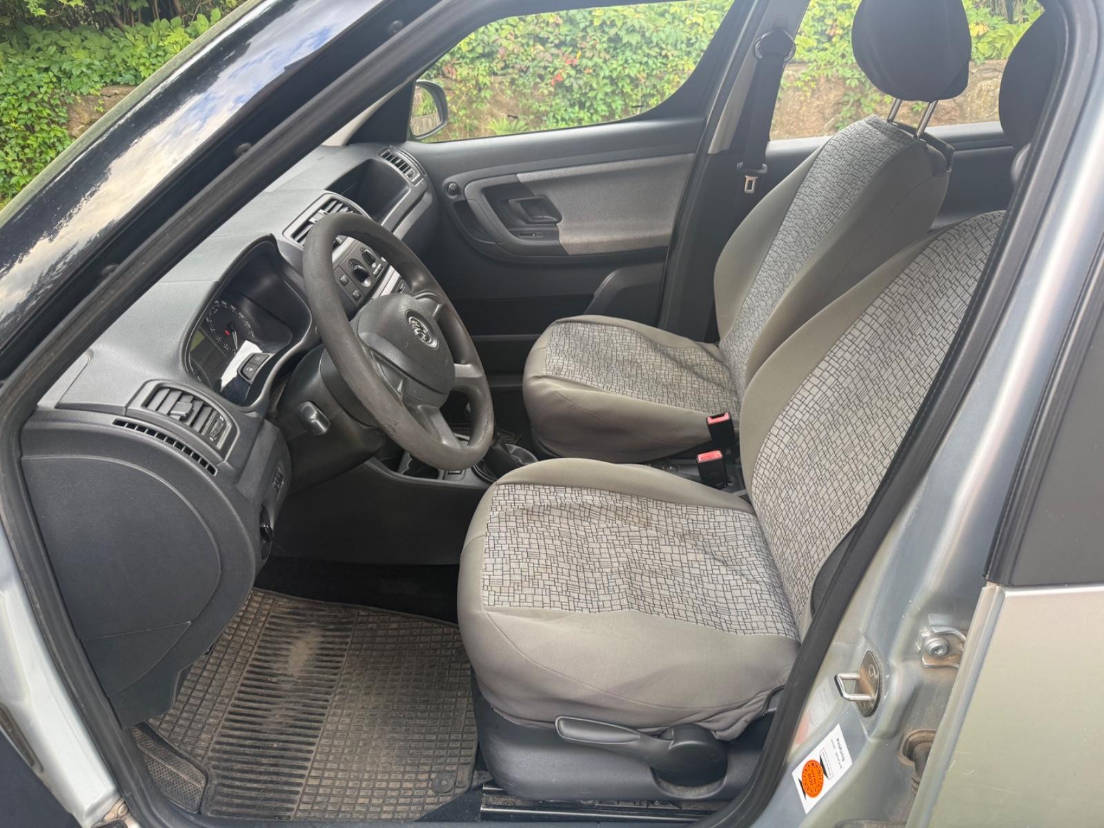 Skoda Roomster 2013 — photo 12