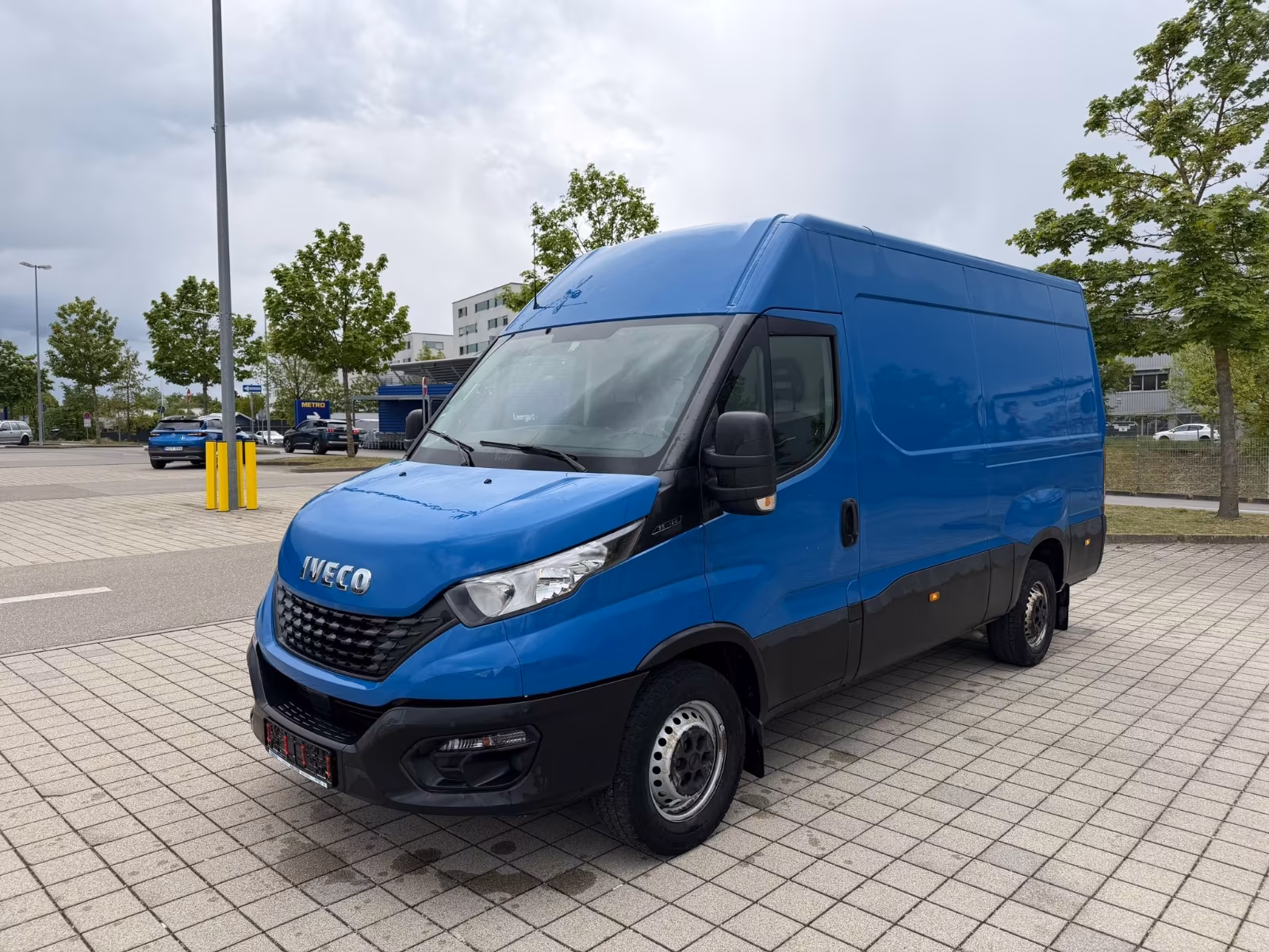 Iveco Daily Kasten HKa 35 S V Radstand 3520 L