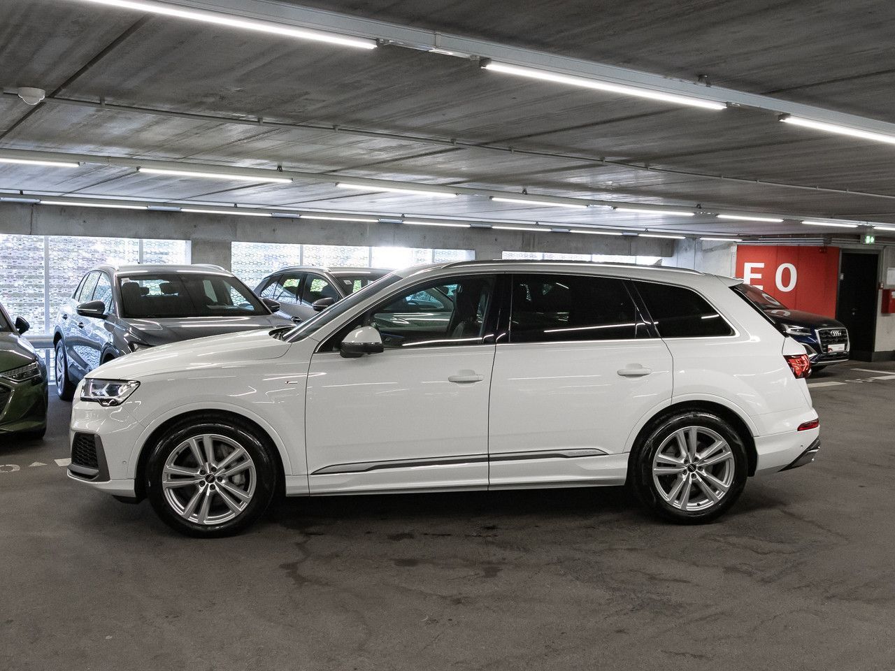 Audi Q7 55 TFSI quattro S line Head Up Keyless AHK foto 3