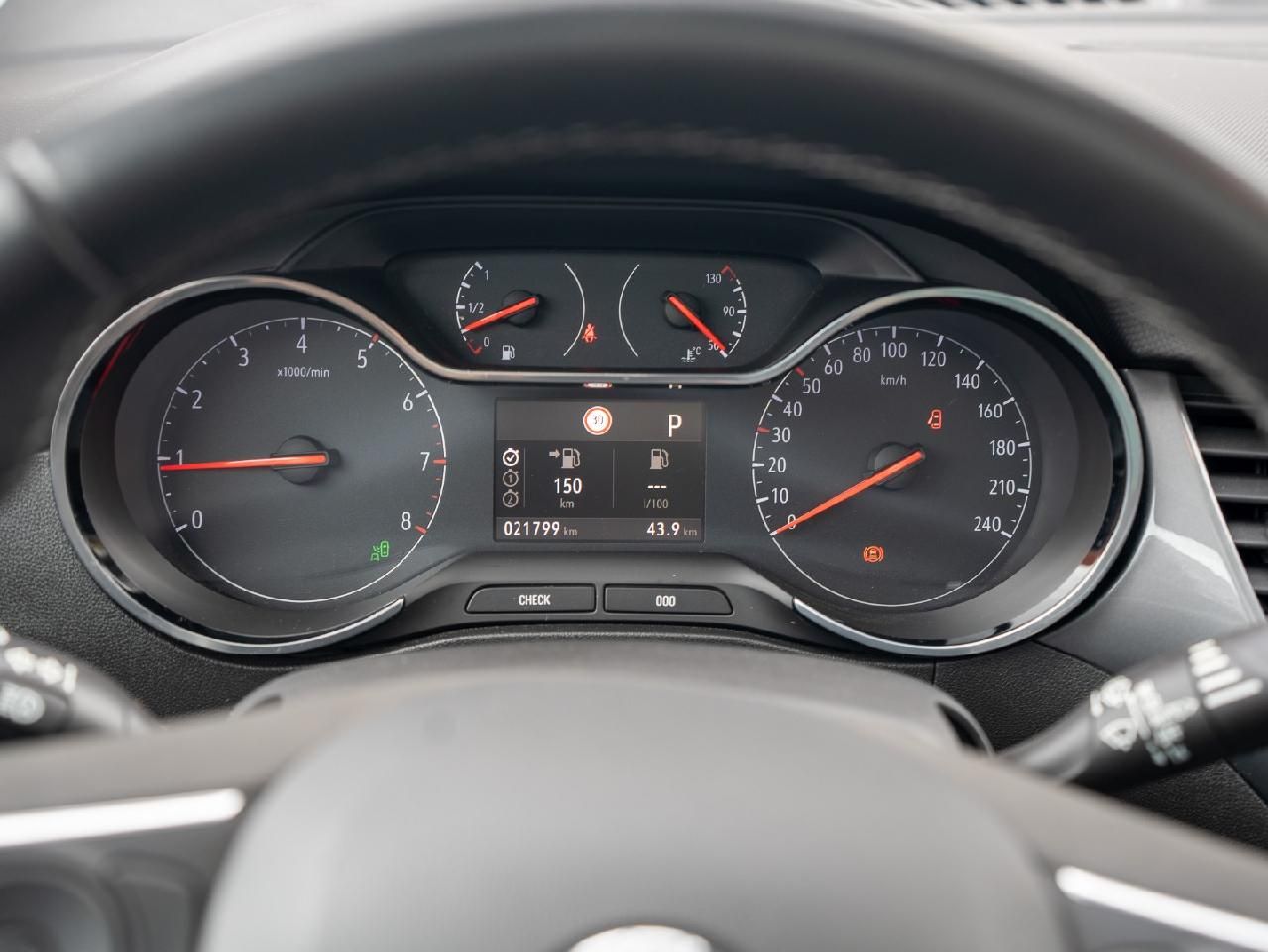 Fahrzeugabbildung Opel Crossland Elegance