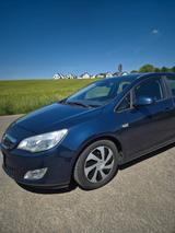 Opel Astra 1.4 Turbo Selection 103kW Selection - Opel Astra aus 2010: Turbo
