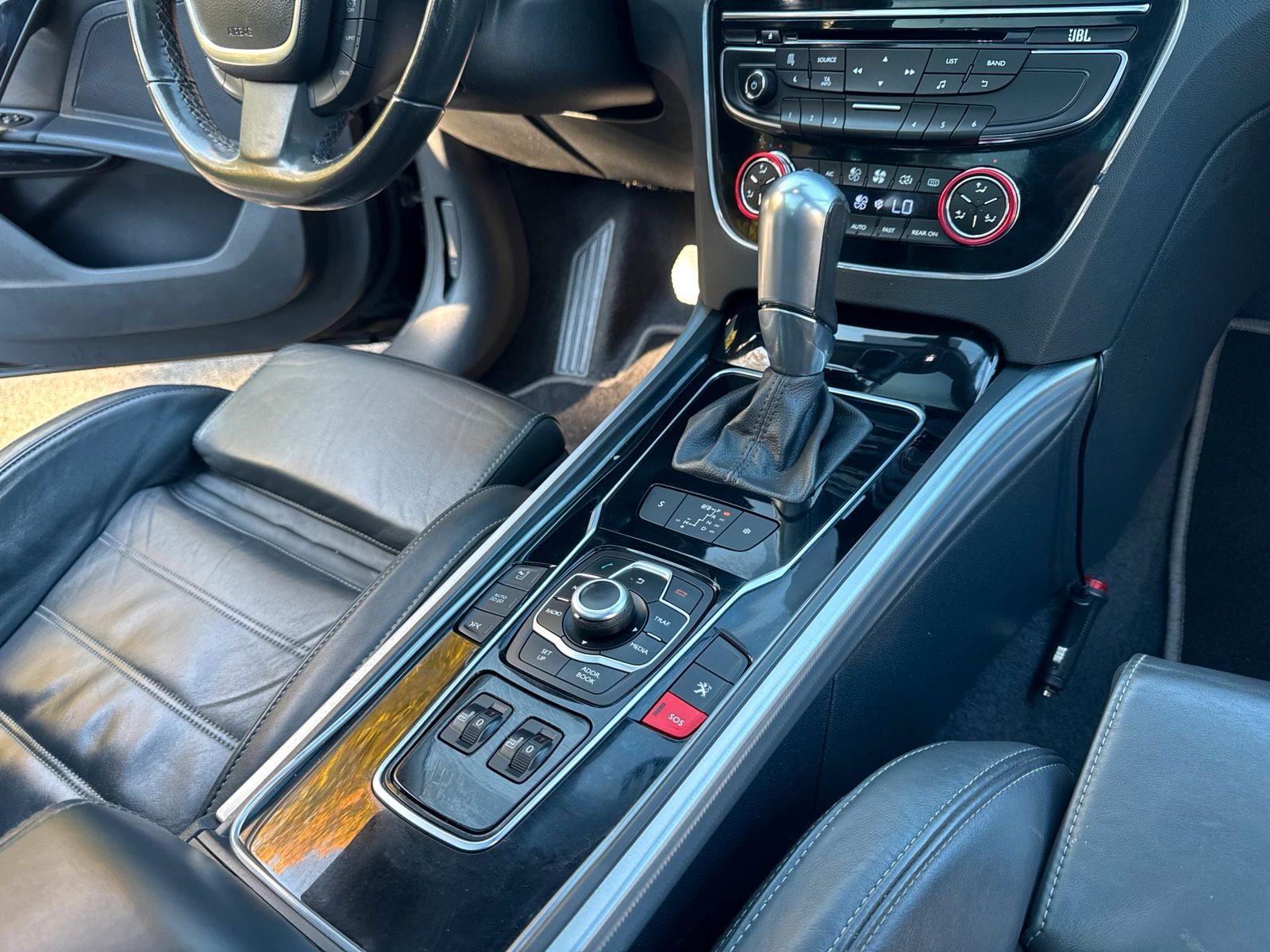 Peugeot 508 2013 — photo 15