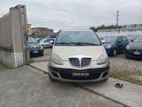 Lancia MUSA 1.4 GPL Platino - Lancia MUSA Platino mit Benzin-Antrieb