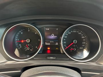 Volkswagen Tiguan *R-Line*Spurhalte*ACC*LED*AHK*Massage*