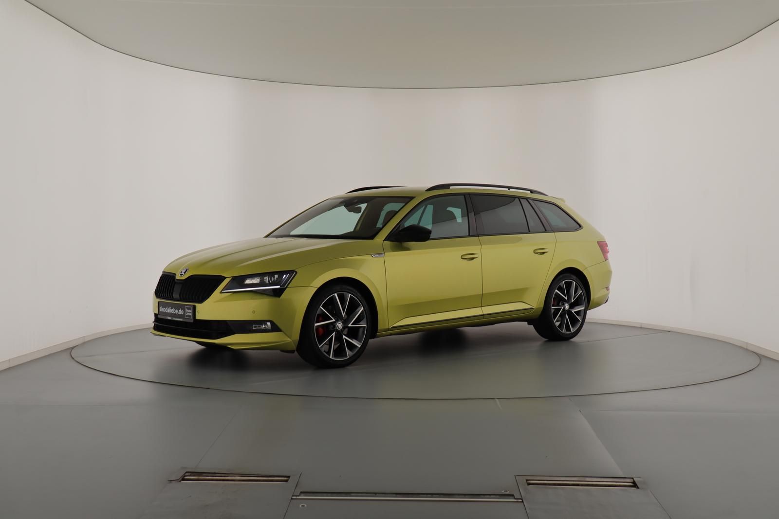 Skoda Superb SUPERB COMBI SPORTLINE 2.0TDI DSG