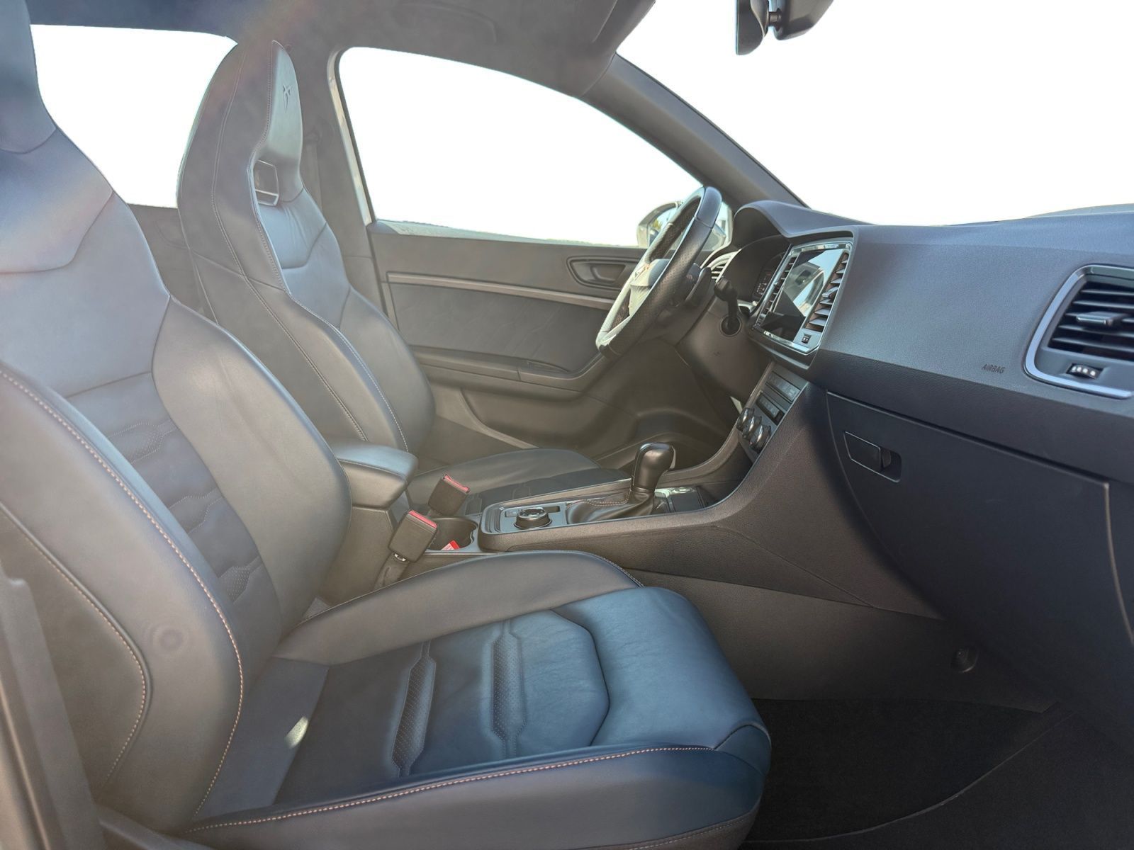 Fahrzeugabbildung CUPRA Ateca 2.0 TSI 4Drive OPF *PANO*ACC*360º
