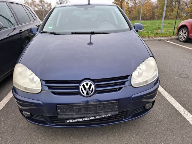 Volkswagen Golf V Lim.Tour 1.9 TDI Klimaauto. 5-türig Euro4