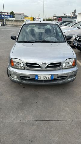 Nissan Micra 1.0 16V 5 porte Visia intramontabil