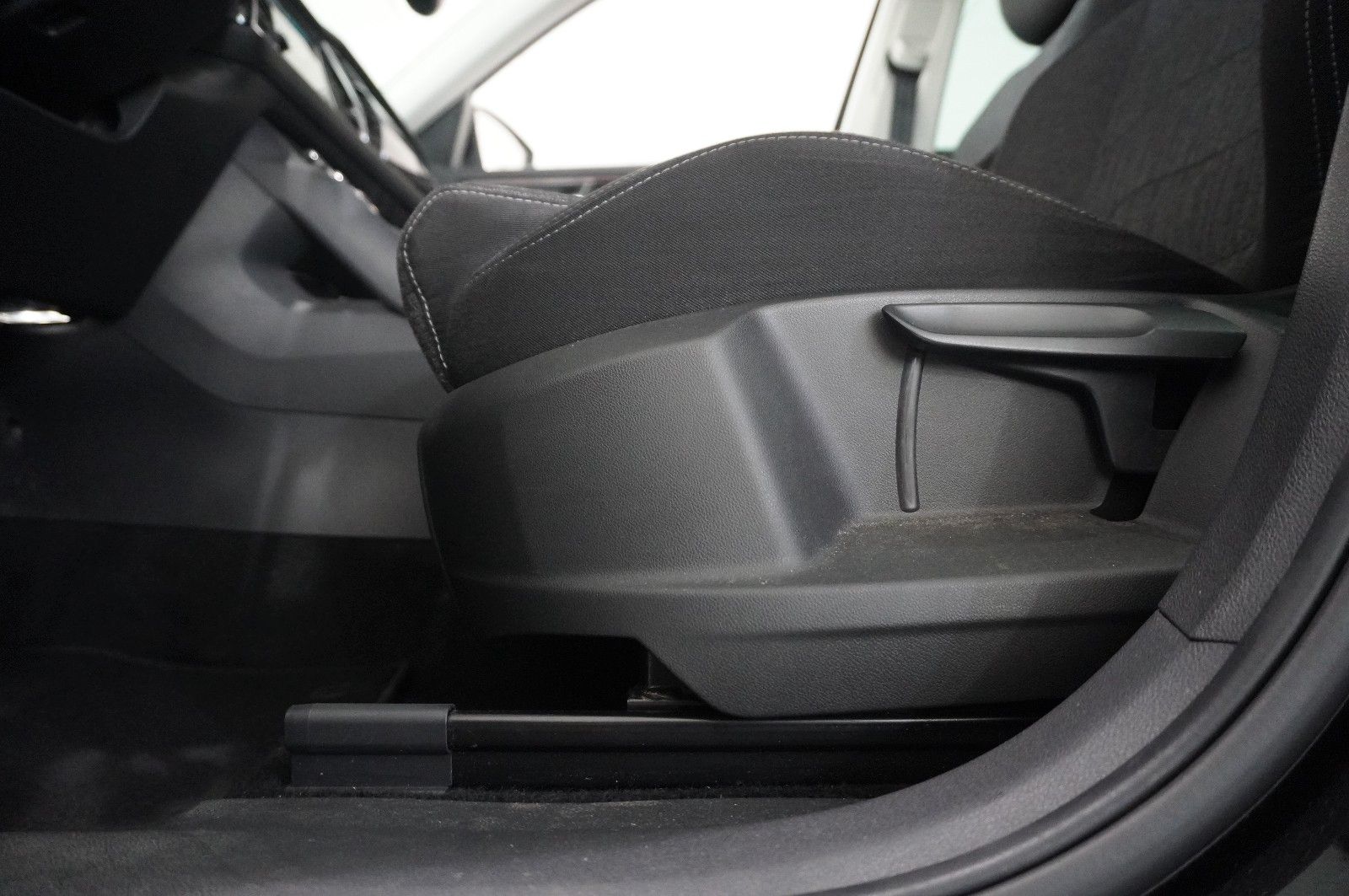 Fahrzeugabbildung SKODA Kodiaq 2.0D STYLE 7-SITZ NAVI/LED/KAMERA/ACC/AHK