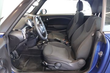 MINI Cooper 1.6 Cabrio PDC+ISOFIX+KLIMA+ALU