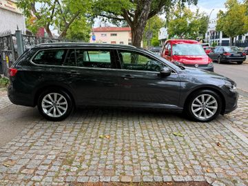 Volkswagen Passat Variant - 3