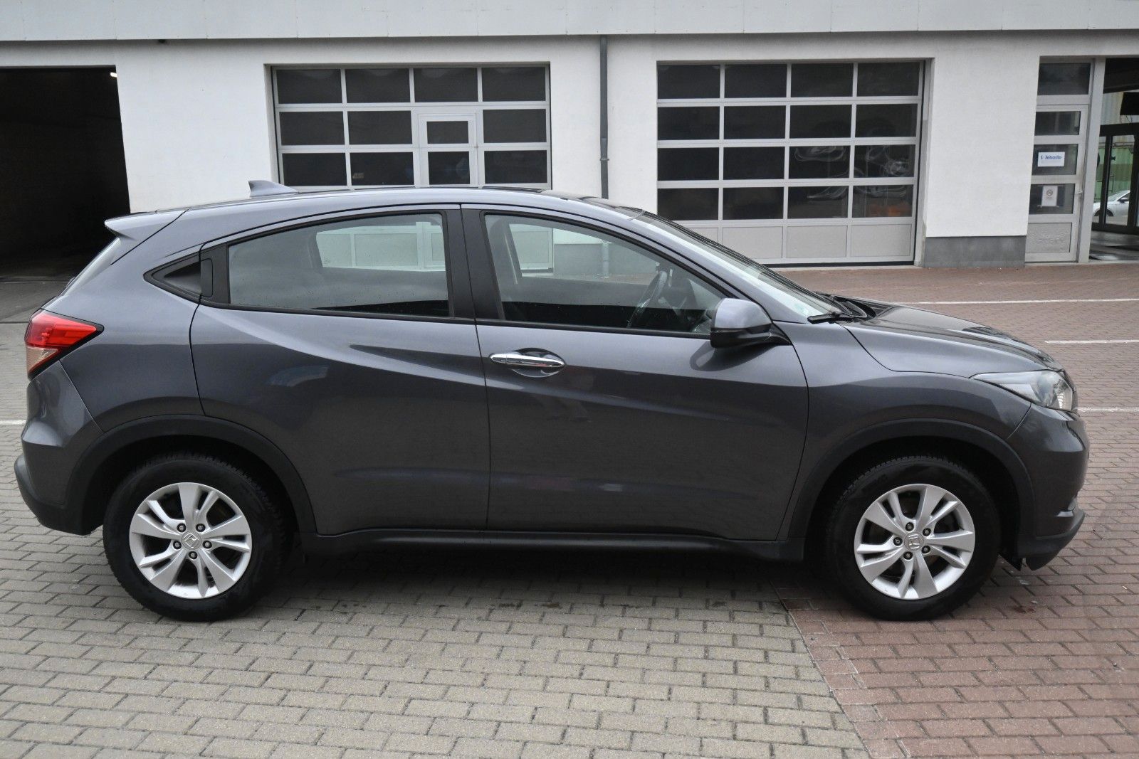 Fahrzeugabbildung Honda HR-V 1.5 Schalter Elegance*Sitzhzg*AHK