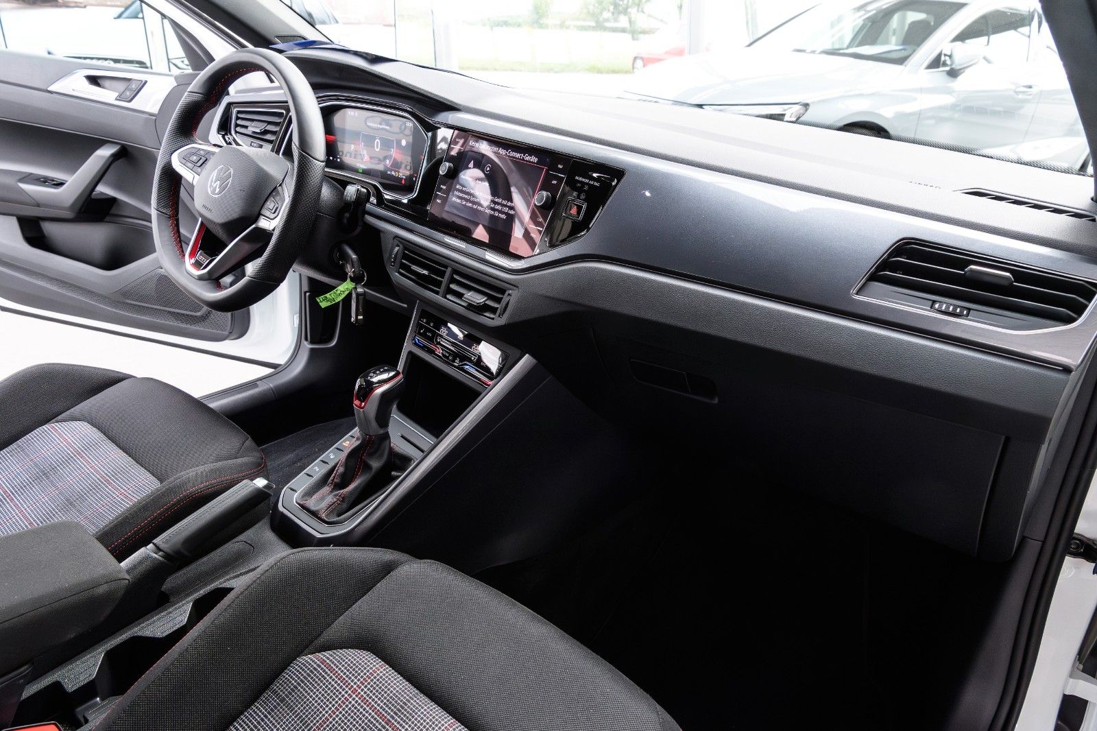 Fahrzeugabbildung Volkswagen Polo GTI DSG +IQ LED+ACC+APP+IQ DRIVE+SIDEASSIST