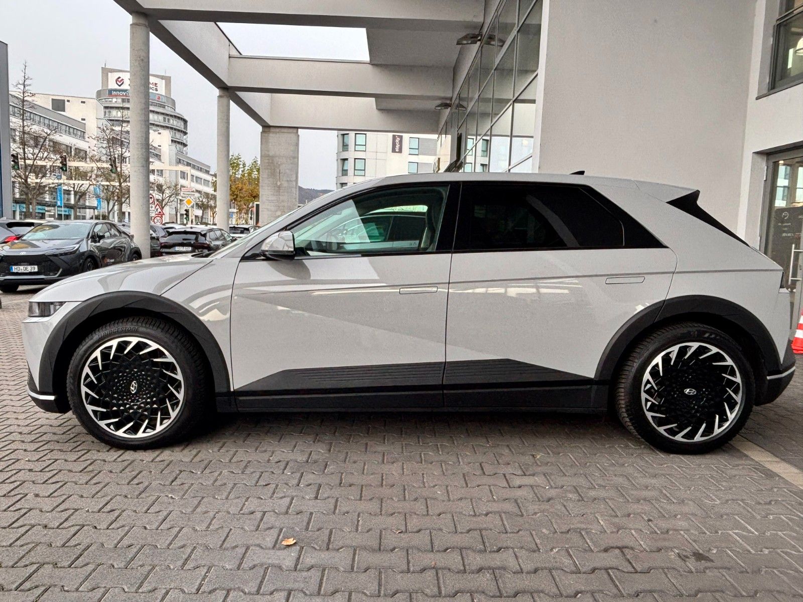 Fahrzeugabbildung Hyundai IONIQ 5 77,4 Wh 239kW 4WD Techniq/BOSE/PANO!