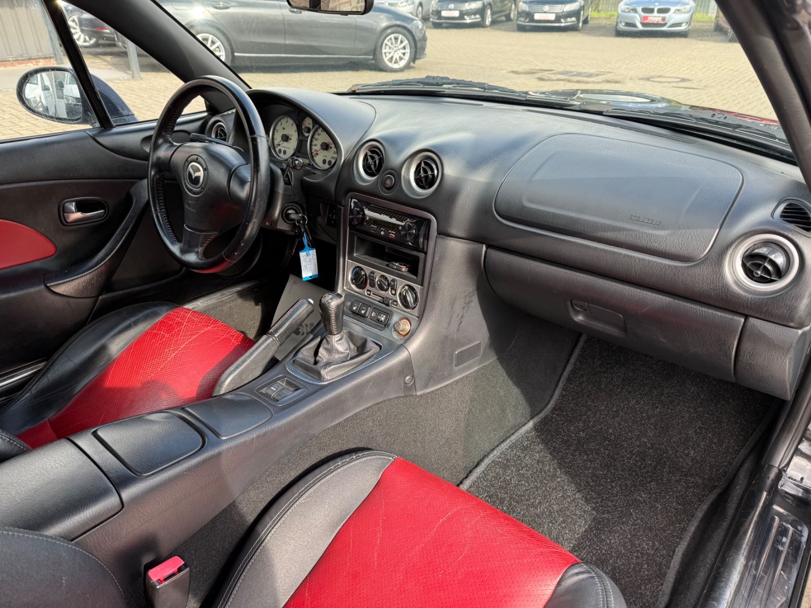 MX-5 1.6 16V*CABRIO*1.6-81 KW*TÜV BIS 06.2027