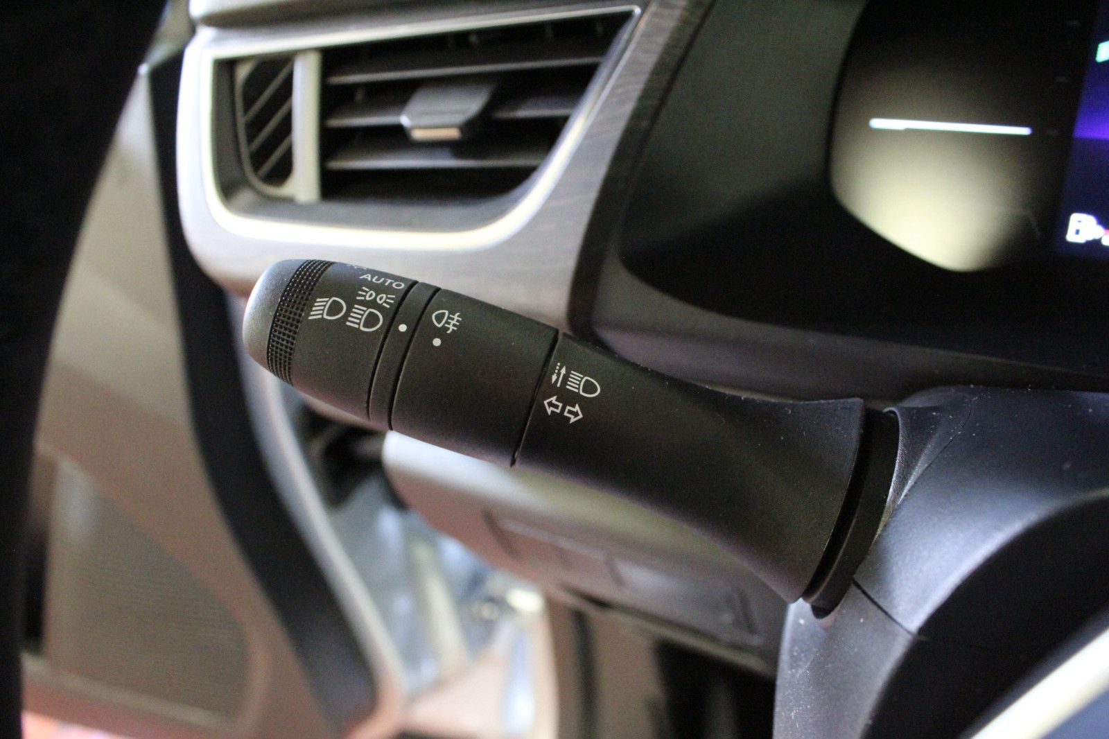 Fahrzeugabbildung Renault Kangoo Grand Techno TCe 130 EDC 7-Sitzer