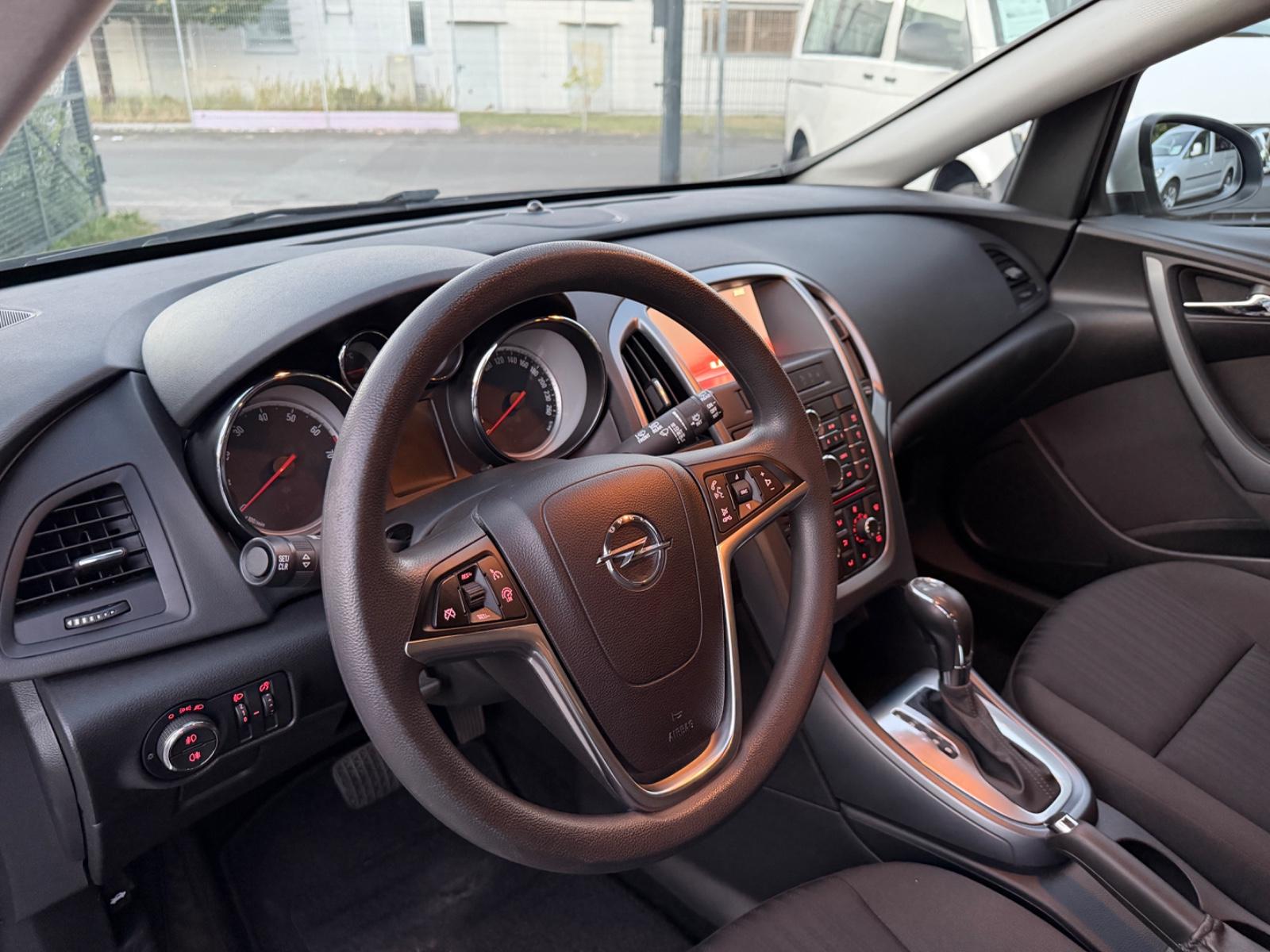 Opel Astra J Sports Tourer Selection/Automatik/Klima