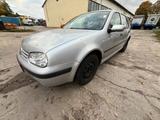 Volkswagen Golf 1.6 Champ Champ HU neu bis 10/27