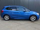 BMW 220 2 Active Tourer 220 d M Sport Paket - blaue BMW 220