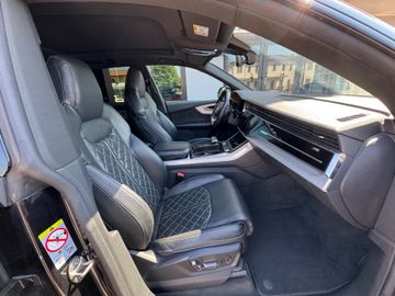 Audi Q8 - 9