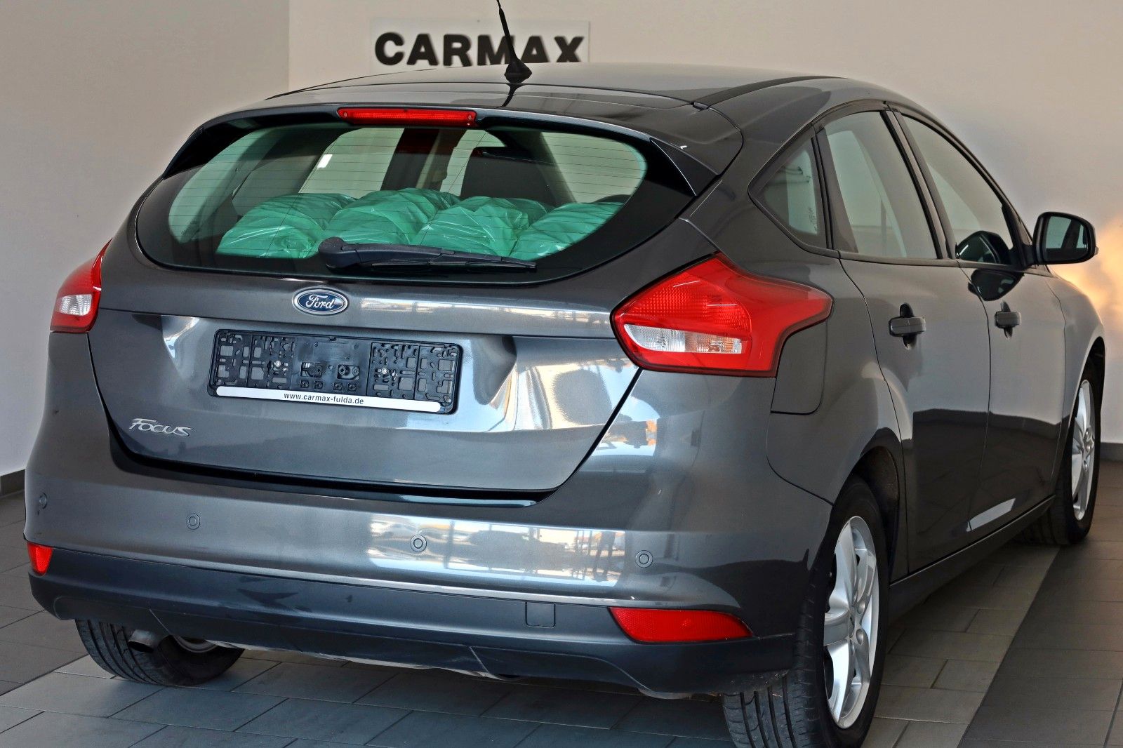 Fahrzeugabbildung Ford Focus Lim. Business,Tempomat,PDC,Navi,SH,SR+WR