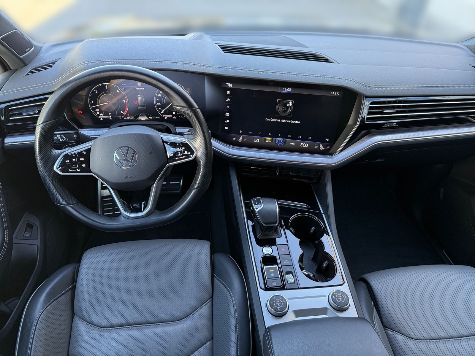 Volkswagen Touareg 3.0 TDI V6 4M R-LINE BLACK AHK DYNAUDIO foto 11