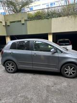 Volkswagen VW Golf Plus | mit Einparkhilfe - VW Golf Plus Gebrauchtwagen in Freiburg