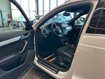 Audi Q3 2.0 TDI quattro *AHK*Xenon*Sline*