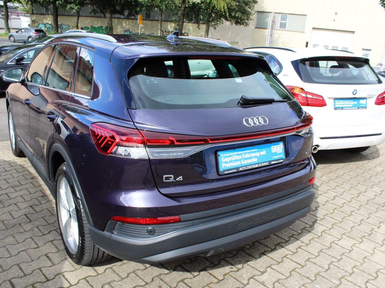 Audi Q4 e-tron 45 quattro AHK LED NAVI 19 Zoll Top foto 2