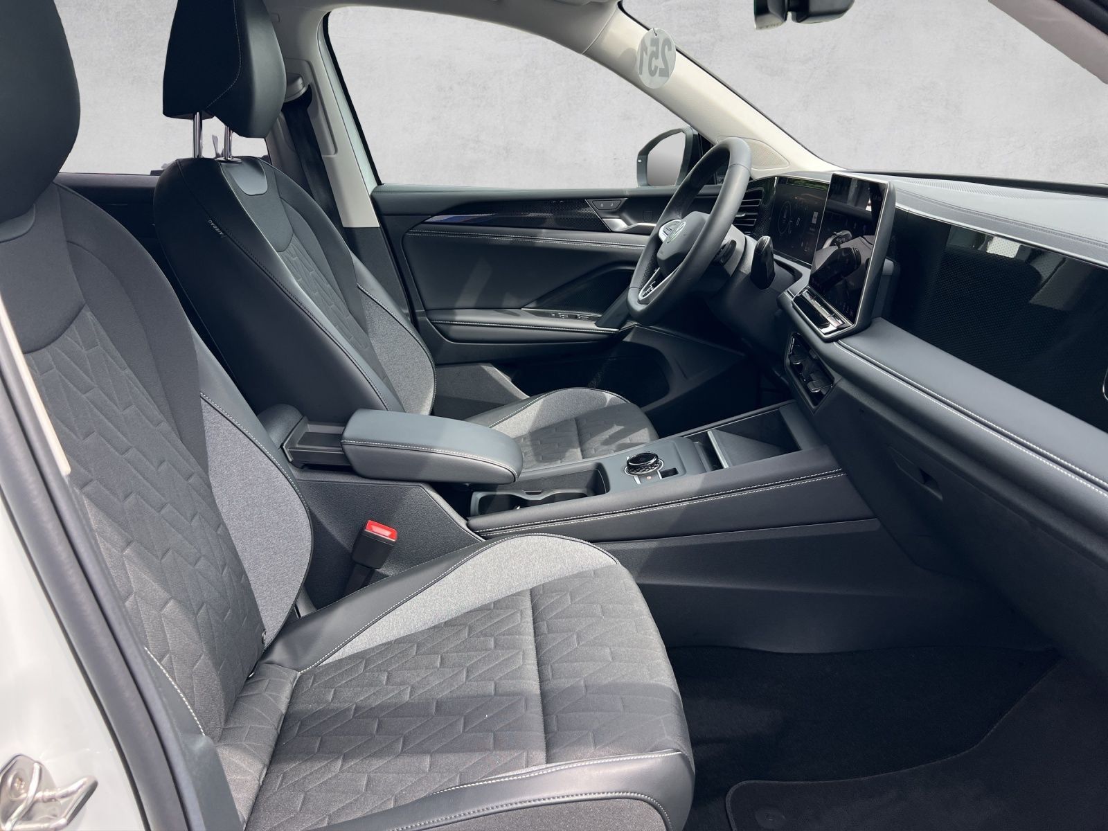 Tiguan Goal 2.0 TDI DSG AHK*Navi*ACC*LED*CarPlay