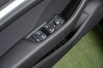 Fahrzeugabbildung Audi A3 Sportback 40 TFSI quattro |S-TRONIC|LED|AHK
