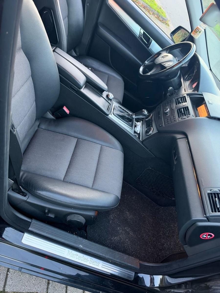Mercedes-Benz C220 2010 — photo 6