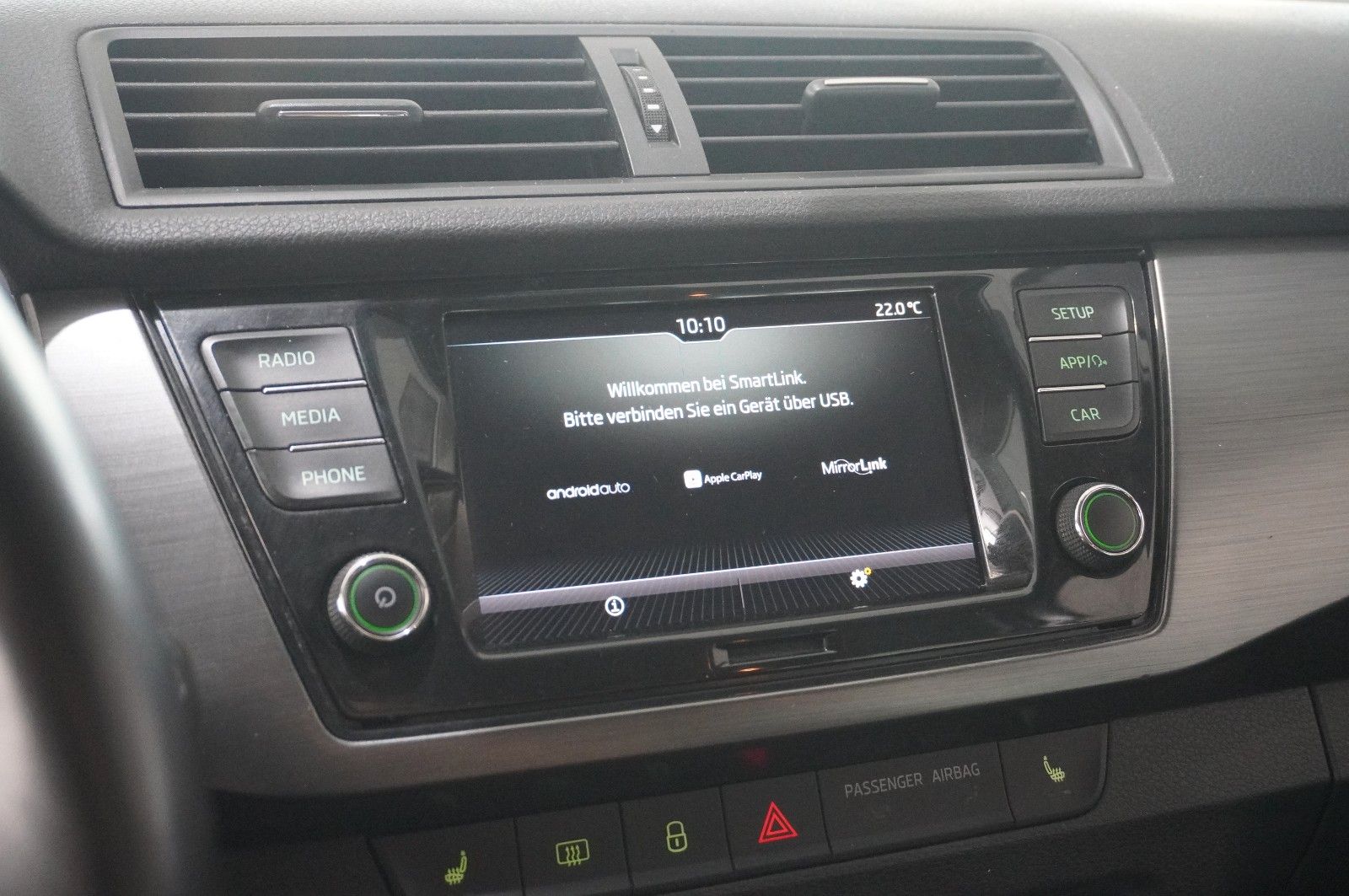 Fahrzeugabbildung SKODA Fabia Combi 1.0 TSI STYLE NAVI/LED/SHZ/PDC/TEMP.