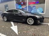 Tesla Model S Dual Facelift Lede Panorama TOP - schwarze Tesla Model S
