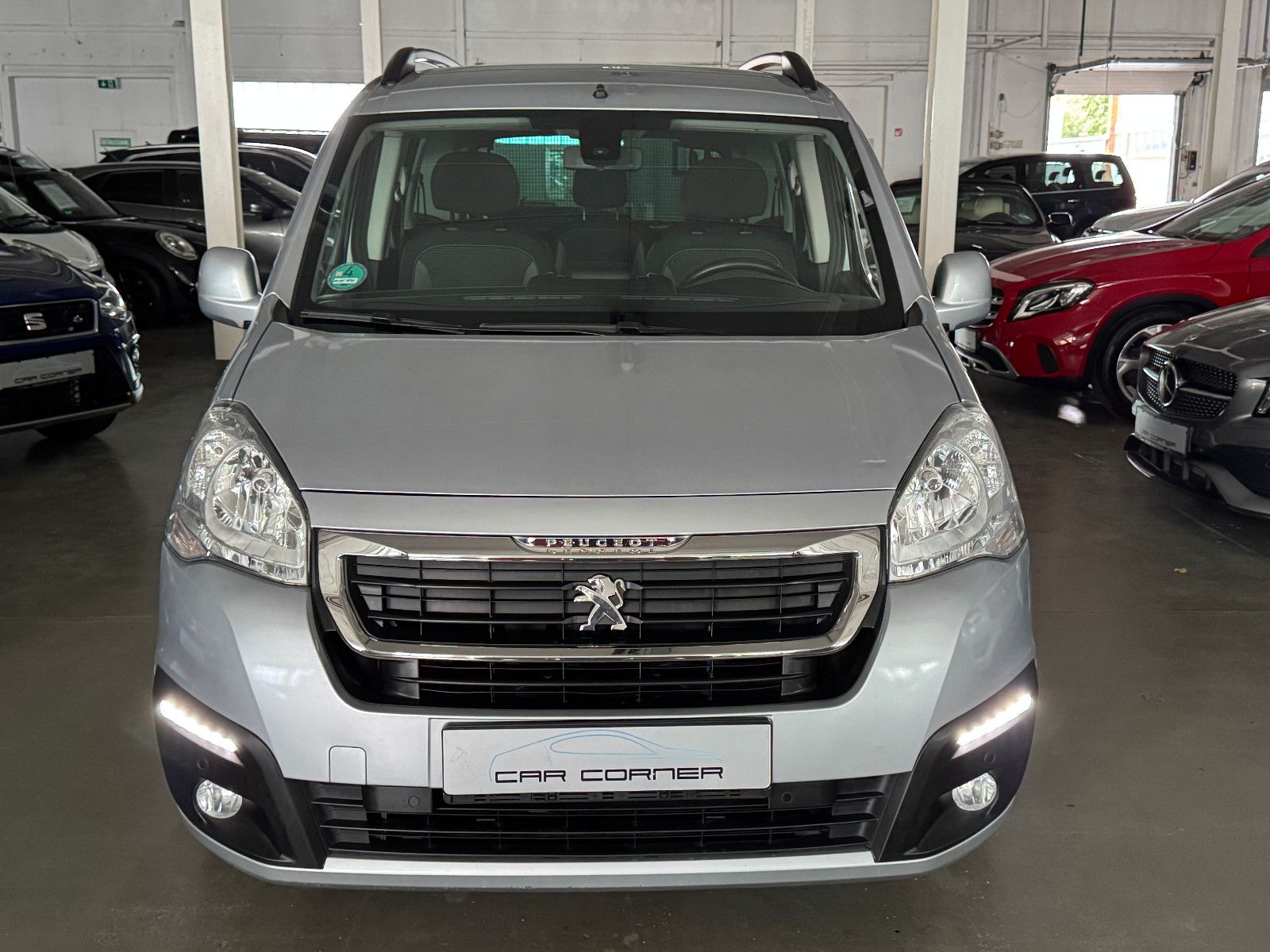 Fahrzeugabbildung Peugeot Partner Tepee 1.6 HDI ALLURE PDC SHZ KLIMA 2HAND