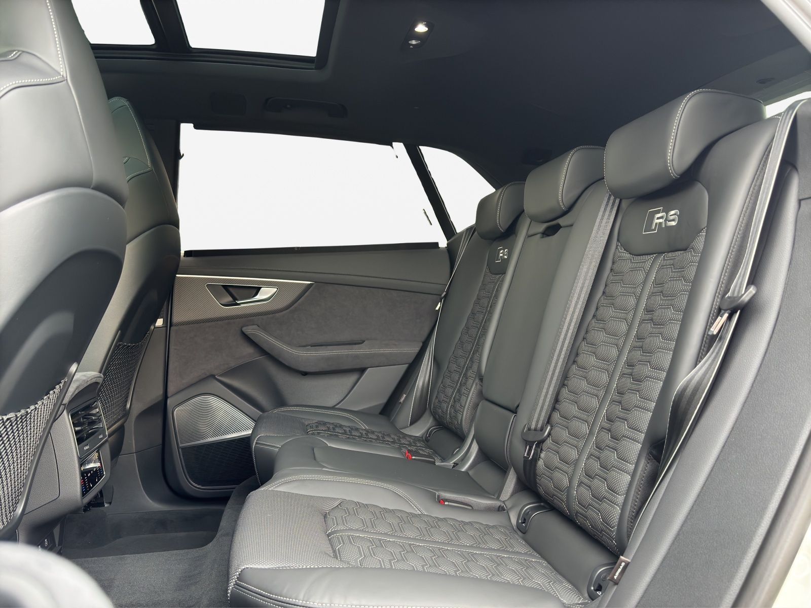 Audi RSQ8 - Bild 15