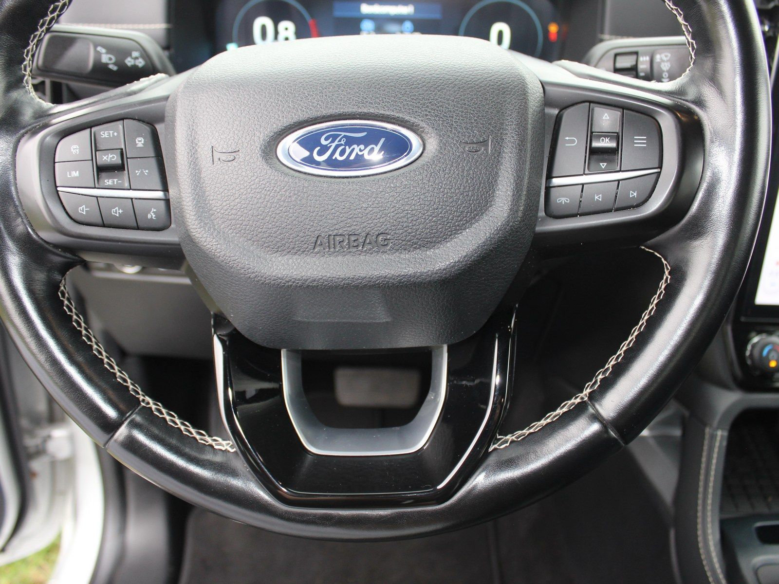 Fahrzeugabbildung Ford Ranger Platinum e-4WD Doppelkabine
