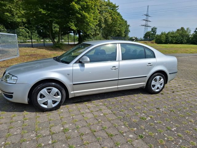 Skoda Superb 2.0 TDI Exclusive/6 Gang / Klimaautomatik