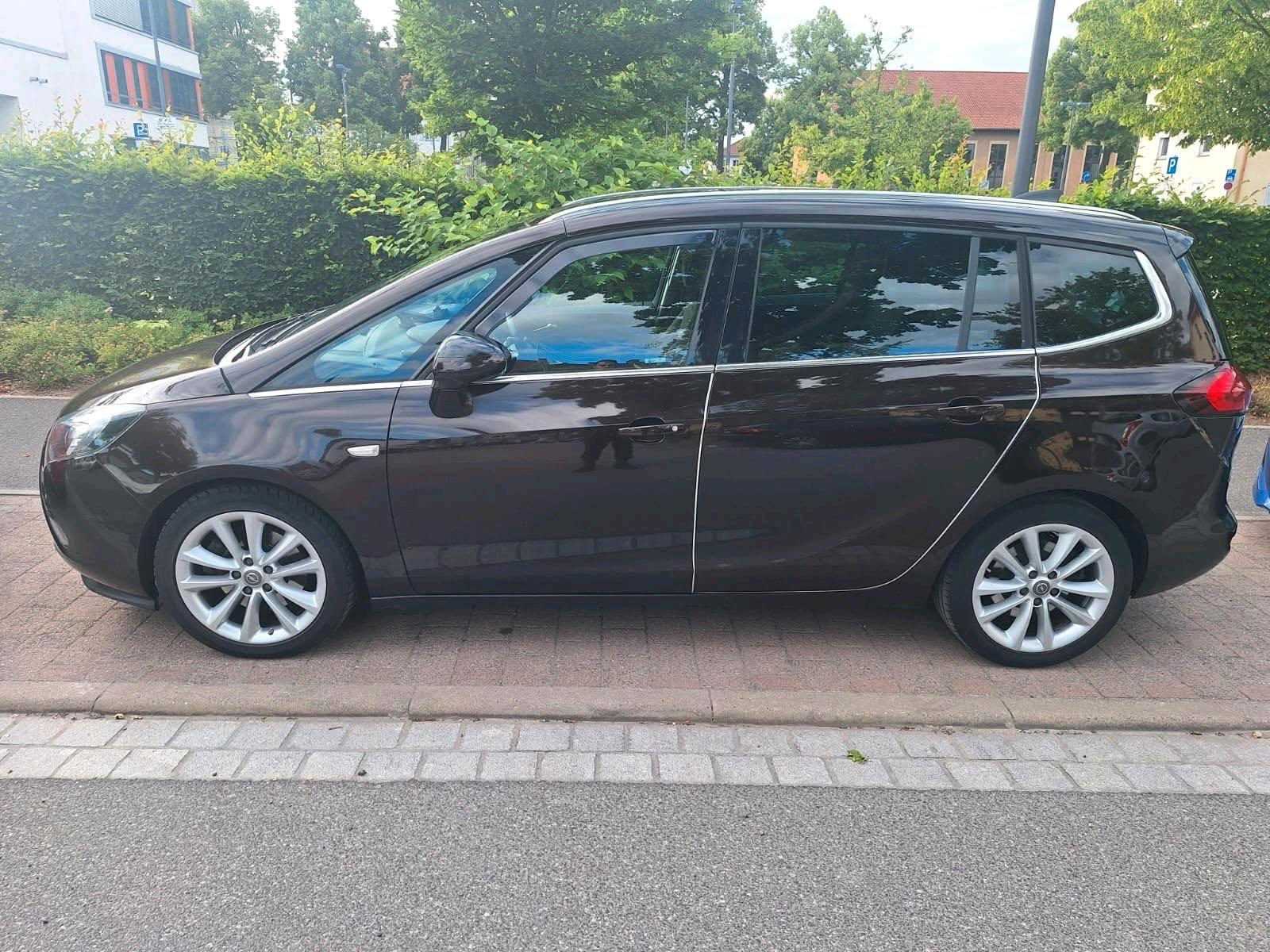 Opel Zafira Tourer