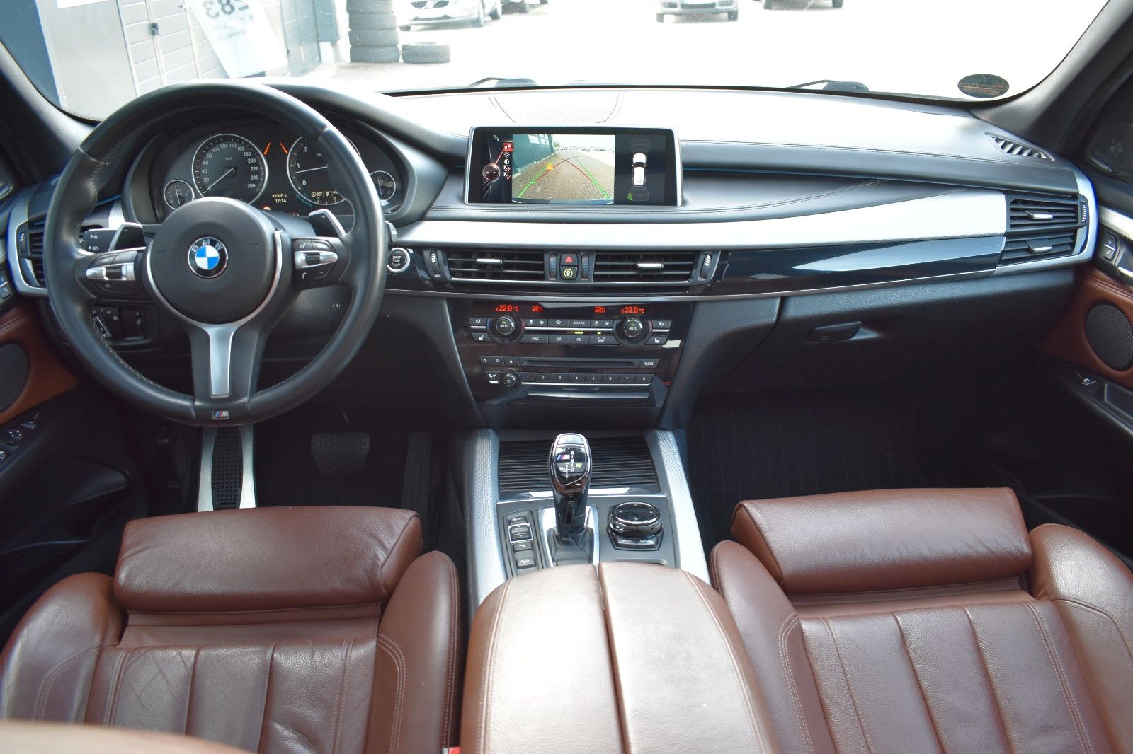 Fahrzeugabbildung BMW X5 M50d*RFK*XENON*PANO*H&K*NAVI*Serv NEU