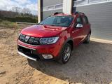 Dacia Sandero II Stepway Prestige - Dacia Sandero: Rot