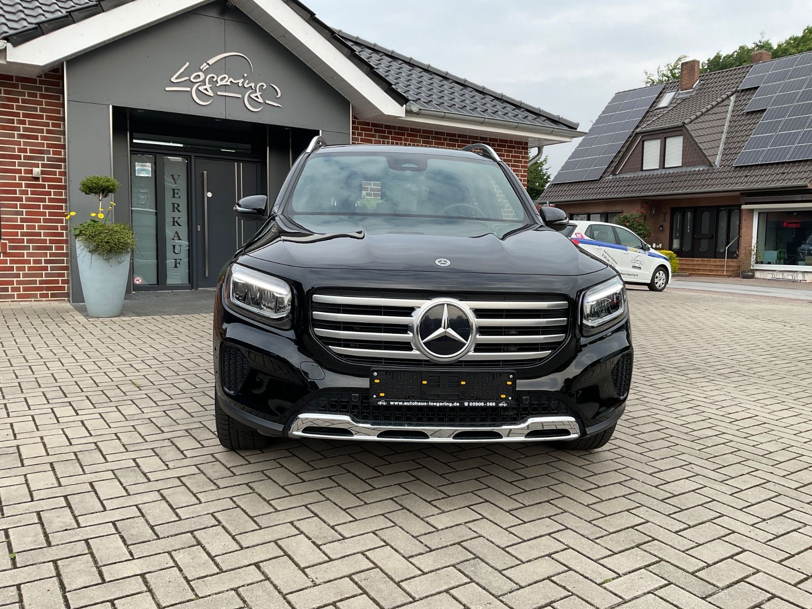 Fahrzeugabbildung Mercedes-Benz GLB 200 DCT,Navi,AHK,Distronic,Kamera,LED