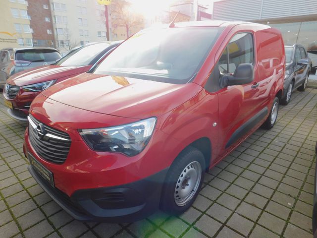 Opel Combo E Cargo Edition - AHK