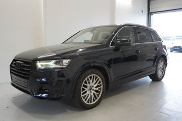Audi Q7 - 1