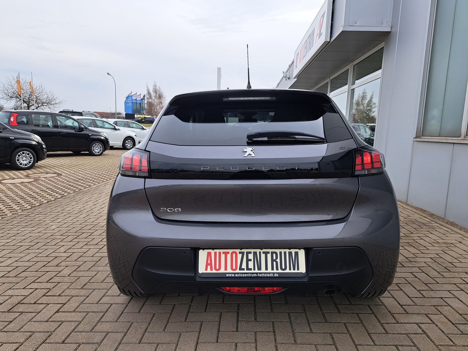 Fahrzeugabbildung Peugeot 208 Active Pack LED SITZHEIZUNG PDC ALU TEMPOM.