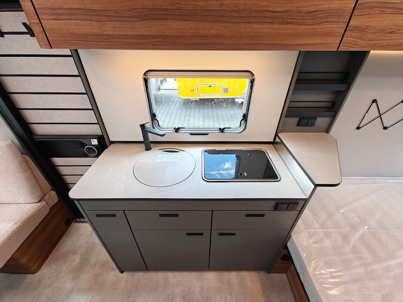 Fahrzeugabbildung HYMER / ERIBA / HYMERCAR Novaline 485 - MESSE-NEUHEIT 2026! -