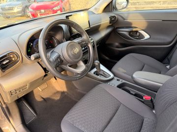 Toyota Yaris Cross - 12