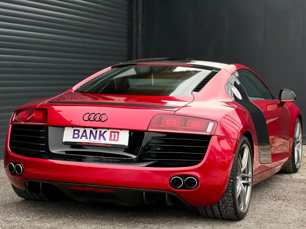 Audi R8
